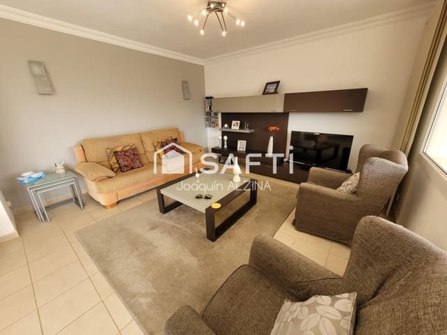 Chalet de 7 habitaciones en Es Castell en venta con piscina - 980.000 € (Ref: 9666310)