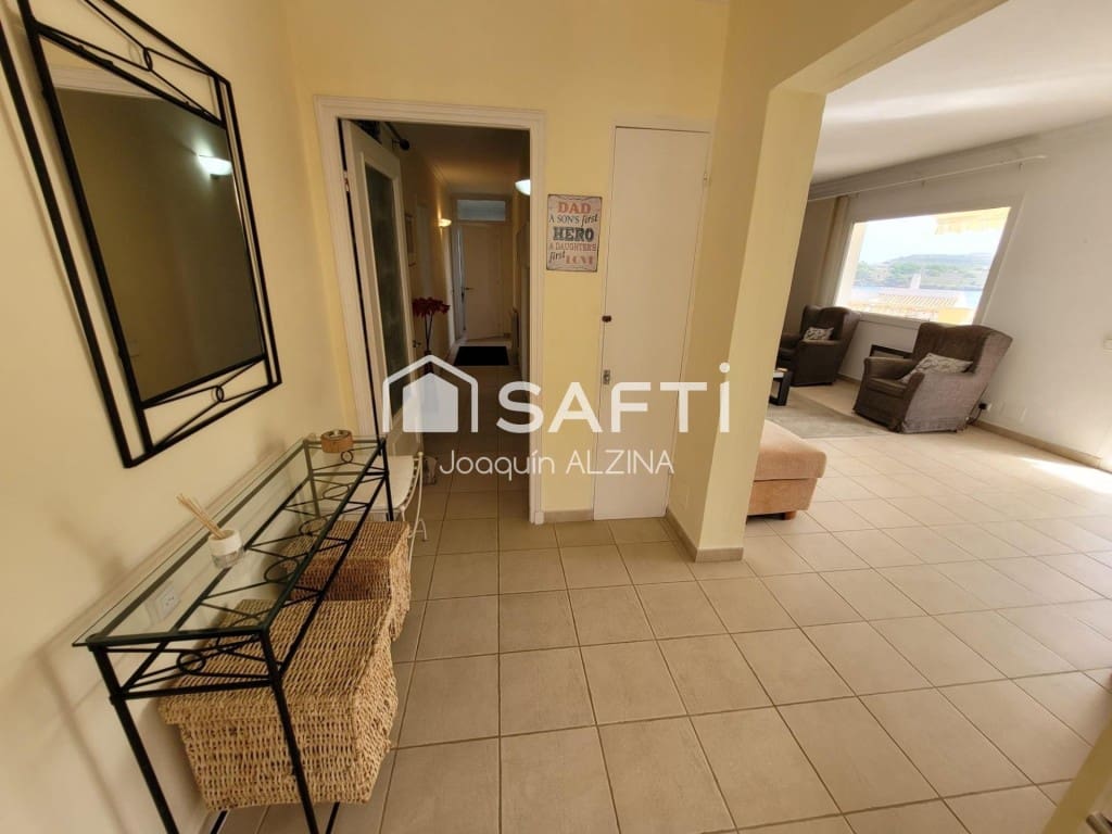 Chalet de 7 habitaciones en Es Castell en venta con piscina - 980.000 € (Ref: 9666310)