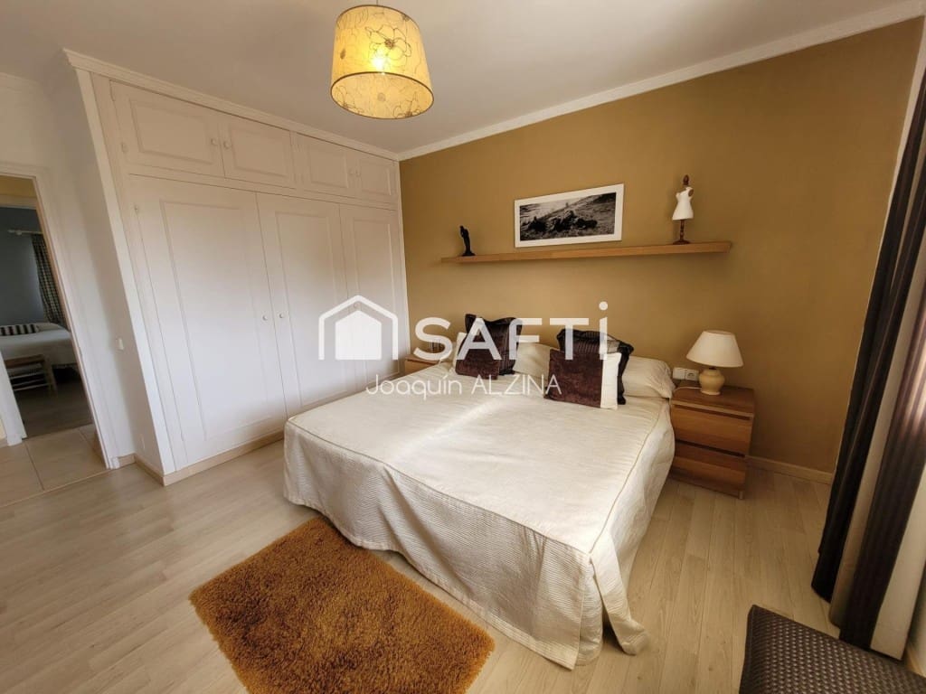 Chalet de 7 habitaciones en Es Castell en venta con piscina - 980.000 € (Ref: 9666310)