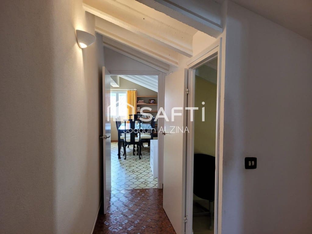 Chalet de 7 habitaciones en Es Castell en venta con piscina - 980.000 € (Ref: 9666310)