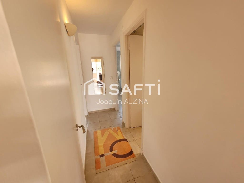 Chalet de 7 habitaciones en Es Castell en venta con piscina - 980.000 € (Ref: 9666310)