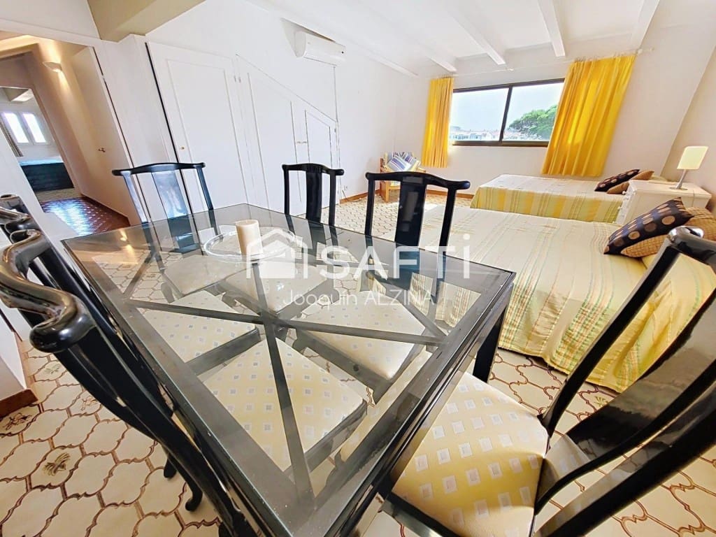 Chalet de 7 habitaciones en Es Castell en venta con piscina - 980.000 € (Ref: 9666310)