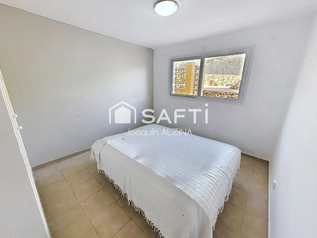 Chalet de 7 habitaciones en Es Castell en venta con piscina - 980.000 € (Ref: 9666310)