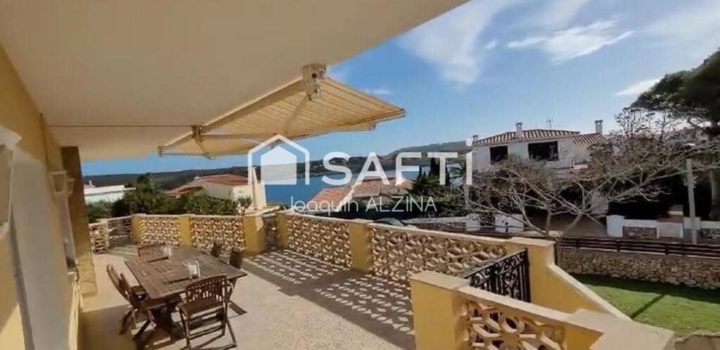 7 sypialnia Willa na sprzedaż w Es Castell z basenem - 890 000 € (Ref: 9666310)