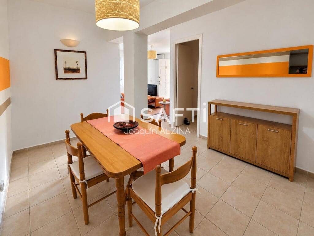 Chalet de 7 habitaciones en Es Castell en venta con piscina - 890.000 € (Ref: 9666310)