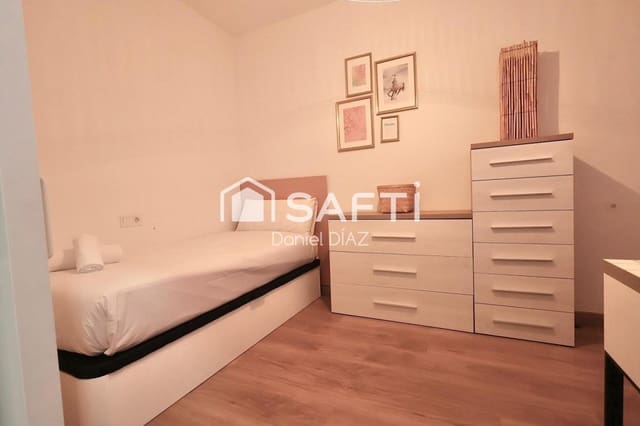 2 bedroom Apartment for sale in Empuriabrava, Castelló d'Empúries with pool - € 259,000 (Ref: 9666314)