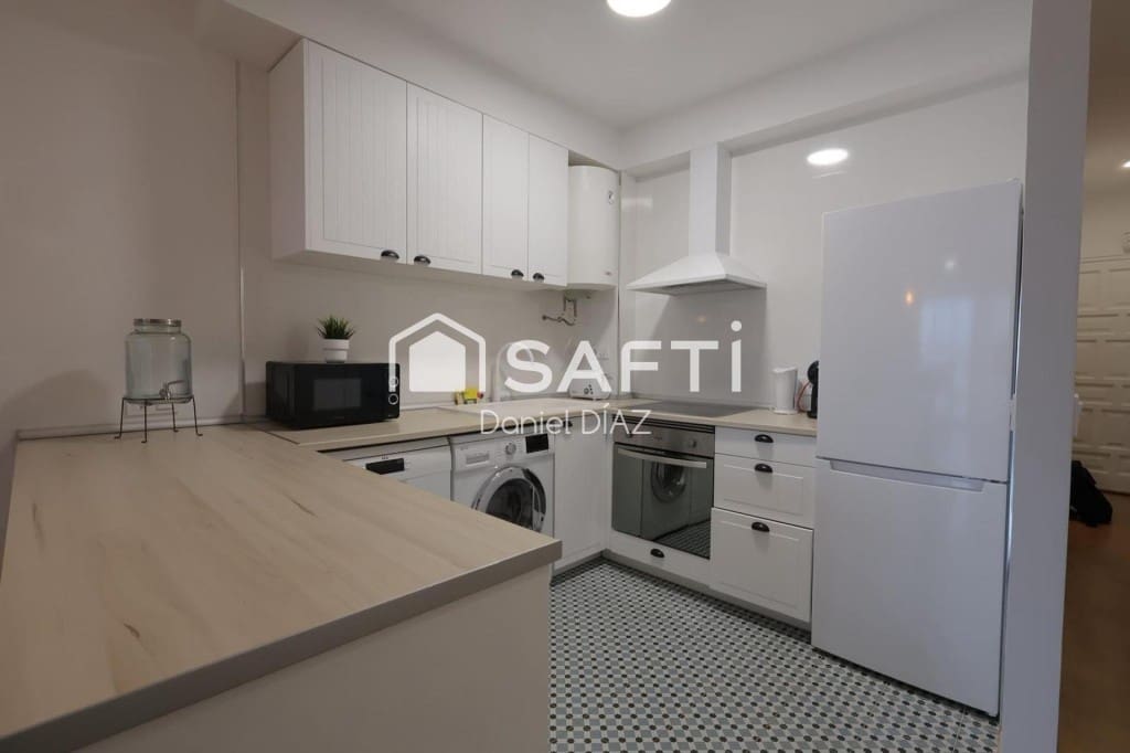 2 bedroom Apartment for sale in Castello d'Empuries with pool - € 259,000 (Ref: 9666314)