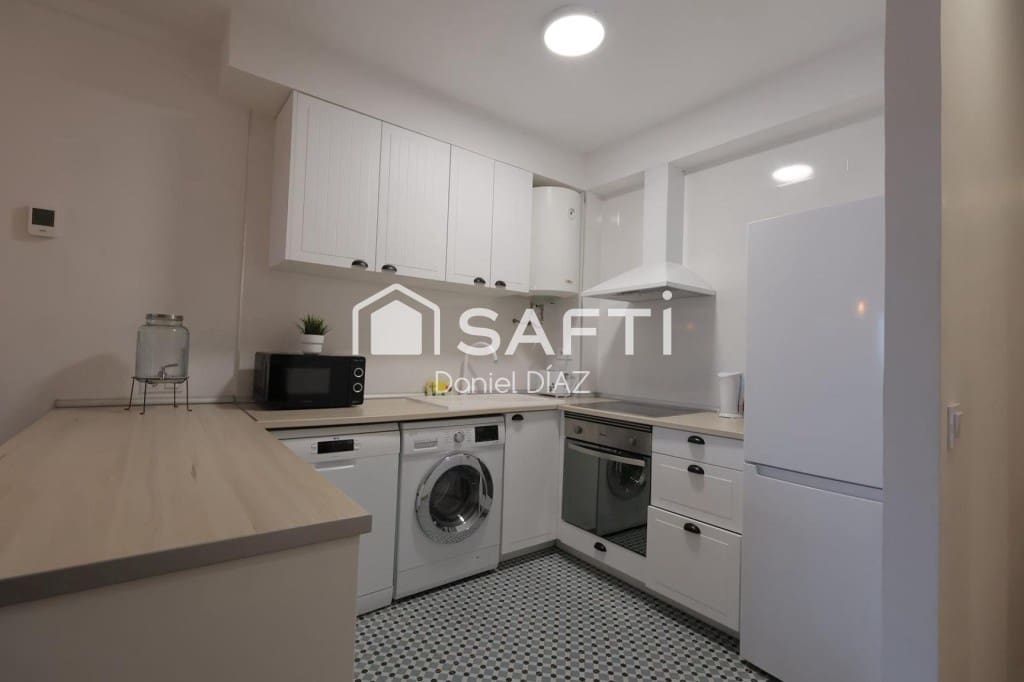 2 bedroom Apartment for sale in Castello d'Empuries with pool - € 259,000 (Ref: 9666314)