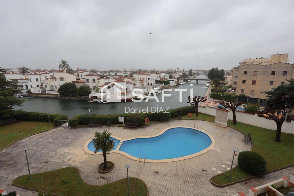 2 bedroom Apartment for sale in Castello d'Empuries with pool - € 259,000 (Ref: 9666314)