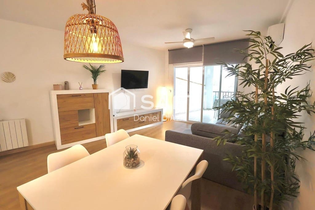 2 bedroom Apartment for sale in Castello d'Empuries with pool - € 259,000 (Ref: 9666314)