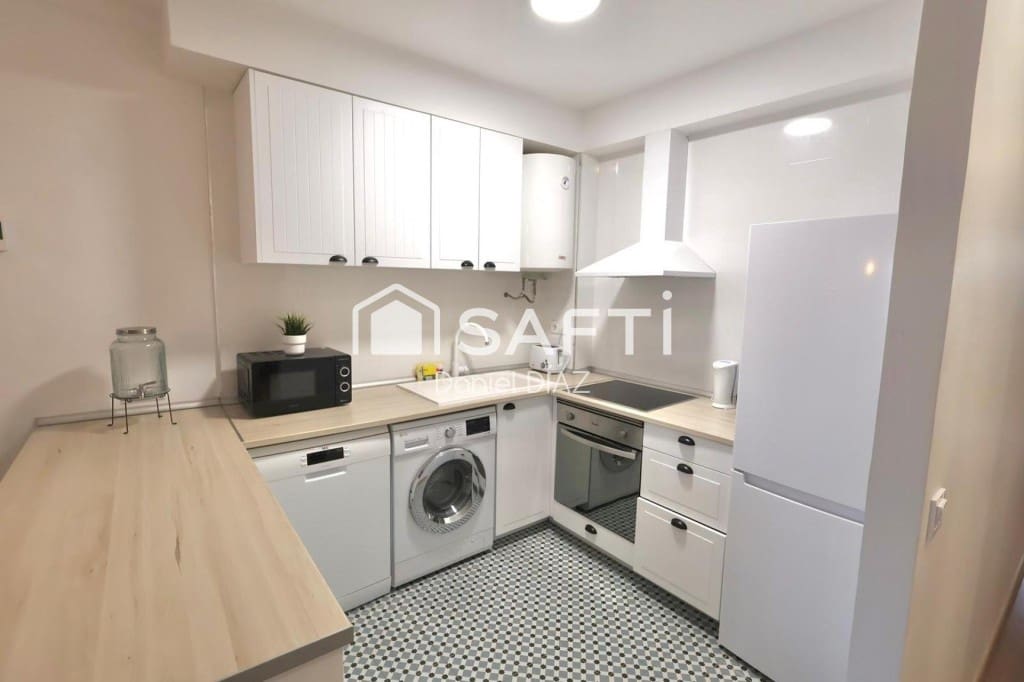 2 bedroom Apartment for sale in Castello d'Empuries with pool - € 259,000 (Ref: 9666314)