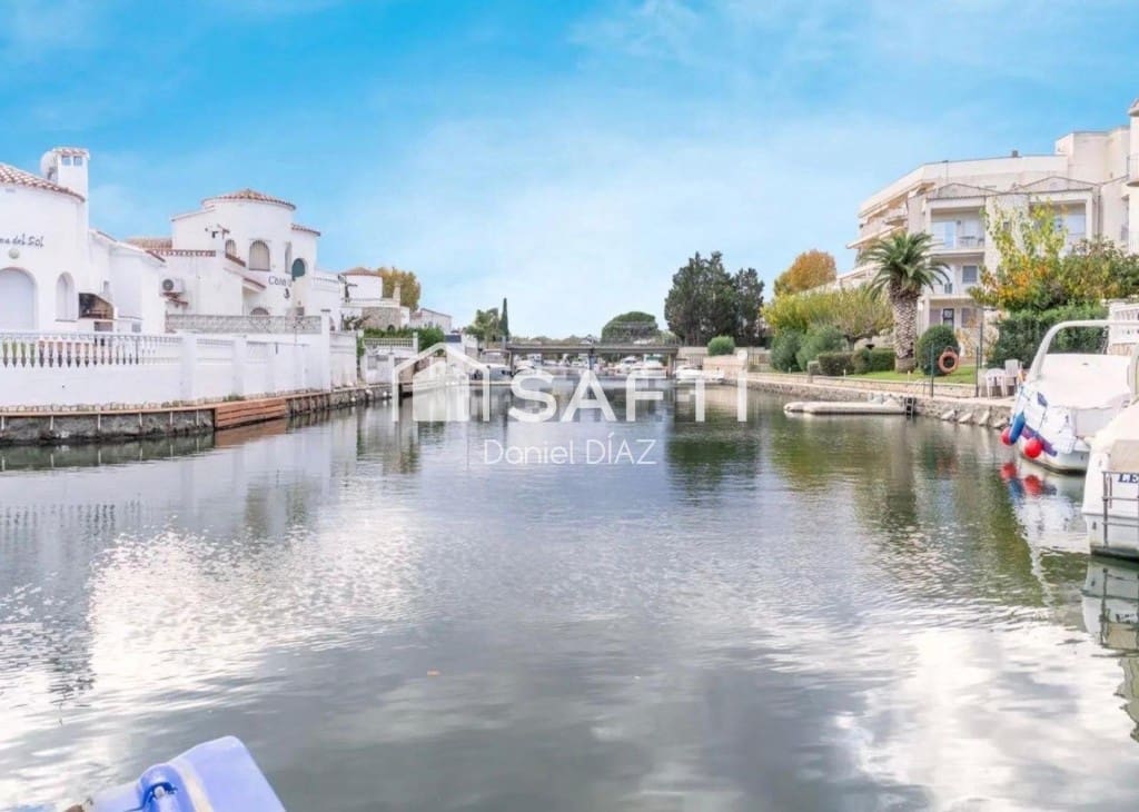 2 bedroom Apartment for sale in Castello d'Empuries with pool - € 259,000 (Ref: 9666314)