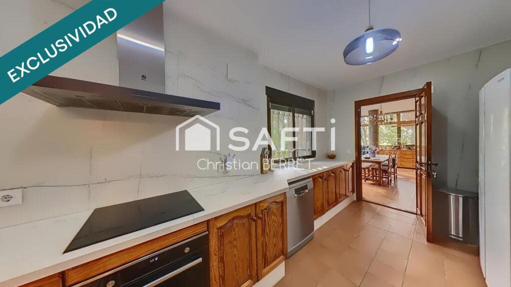 8 bedroom Villa for sale in Betera with pool - € 1,250,000 (Ref: 9666316)