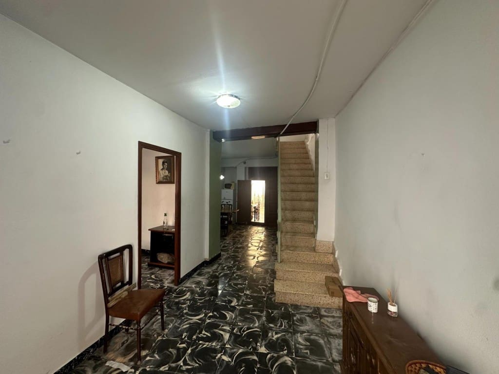 4 makuuhuone Huvila myytävänä paikassa Oliva - 120 000 € (Ref: 9666318)