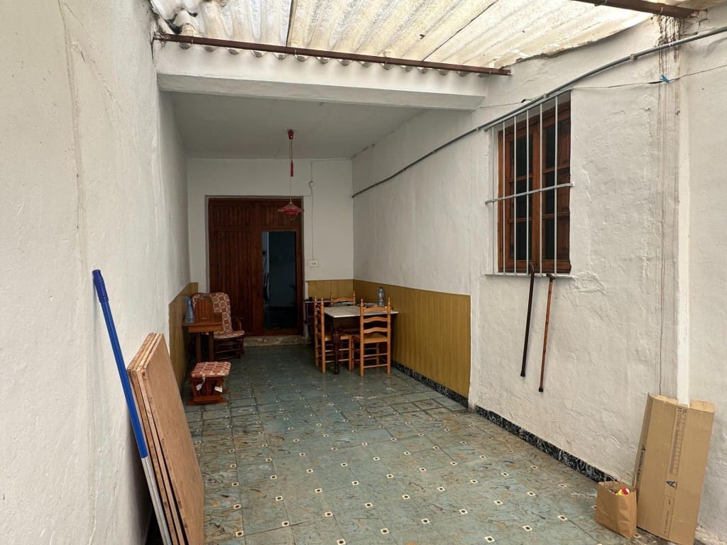 4 makuuhuone Huvila myytävänä paikassa Oliva - 120 000 € (Ref: 9666318)