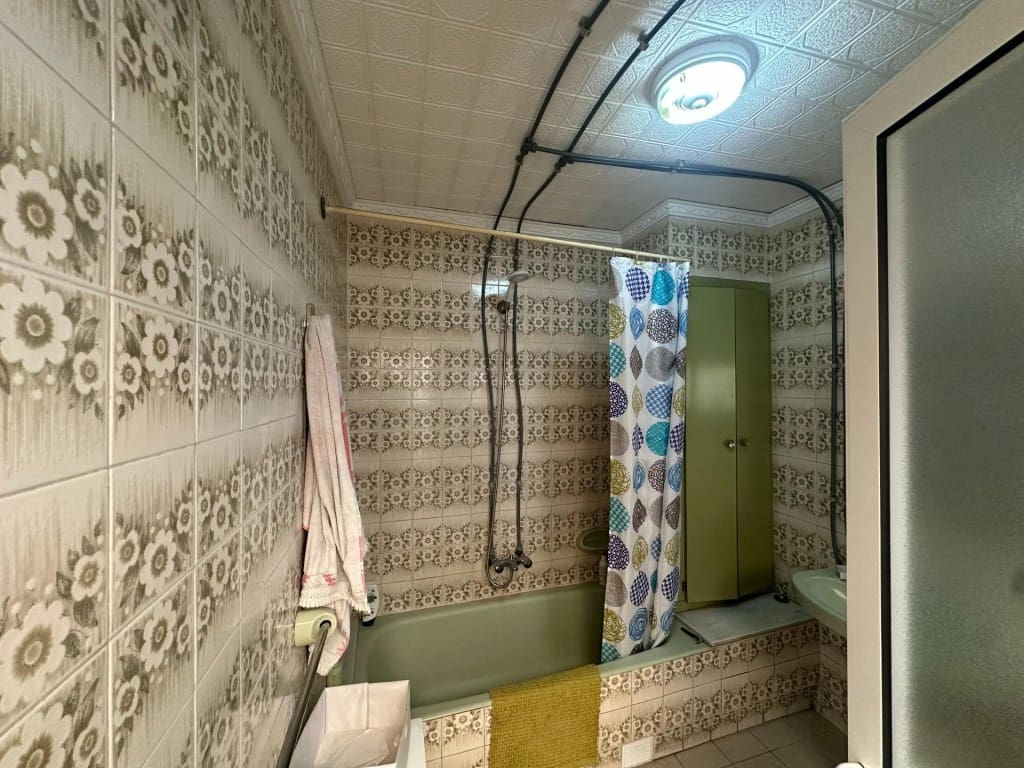 4 makuuhuone Huvila myytävänä paikassa Oliva - 120 000 € (Ref: 9666318)