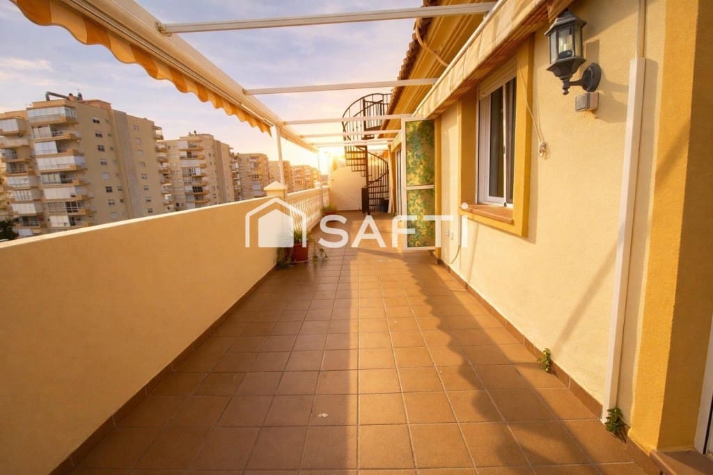 Ático de 2 habitaciones en Algarrobo en venta con garaje - 439.000 € (Ref: 9666320)