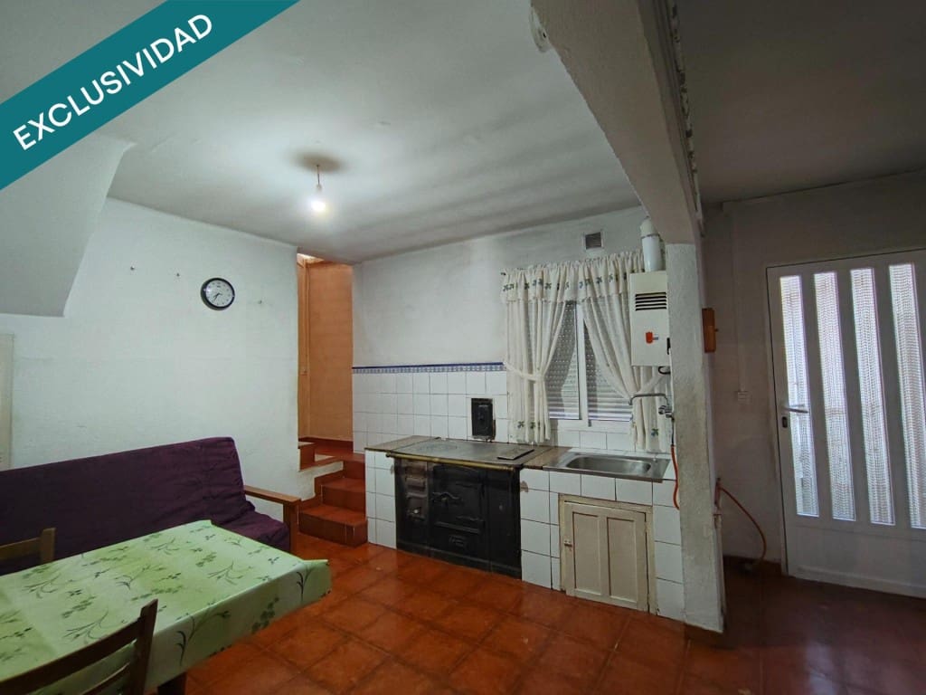 3 soverom Rekkehus til salgs i Villamartin de la Abadia - € 62 000 (Ref: 9666321)