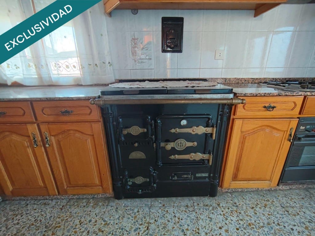 3 soverom Rekkehus til salgs i Villamartin de la Abadia - € 62 000 (Ref: 9666321)