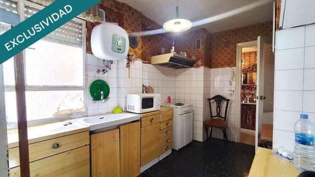 3 makuuhuone Huoneisto myytävänä paikassa León kaupunki - 105 000 € (Ref: 9666322)