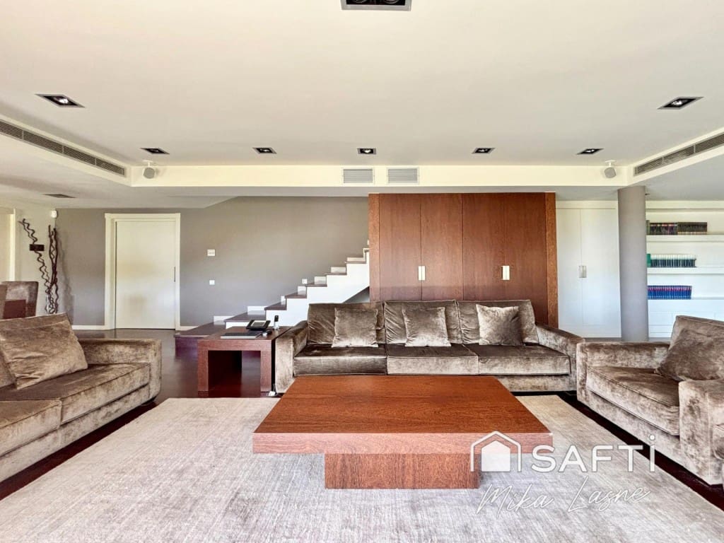 8 slaapkamer Villa te koop in Cabrils met zwembad garage - € 1.850.000 (Ref: 9666323)