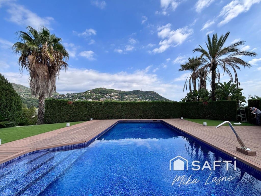 8 slaapkamer Villa te koop in Cabrils met zwembad garage - € 1.850.000 (Ref: 9666323)