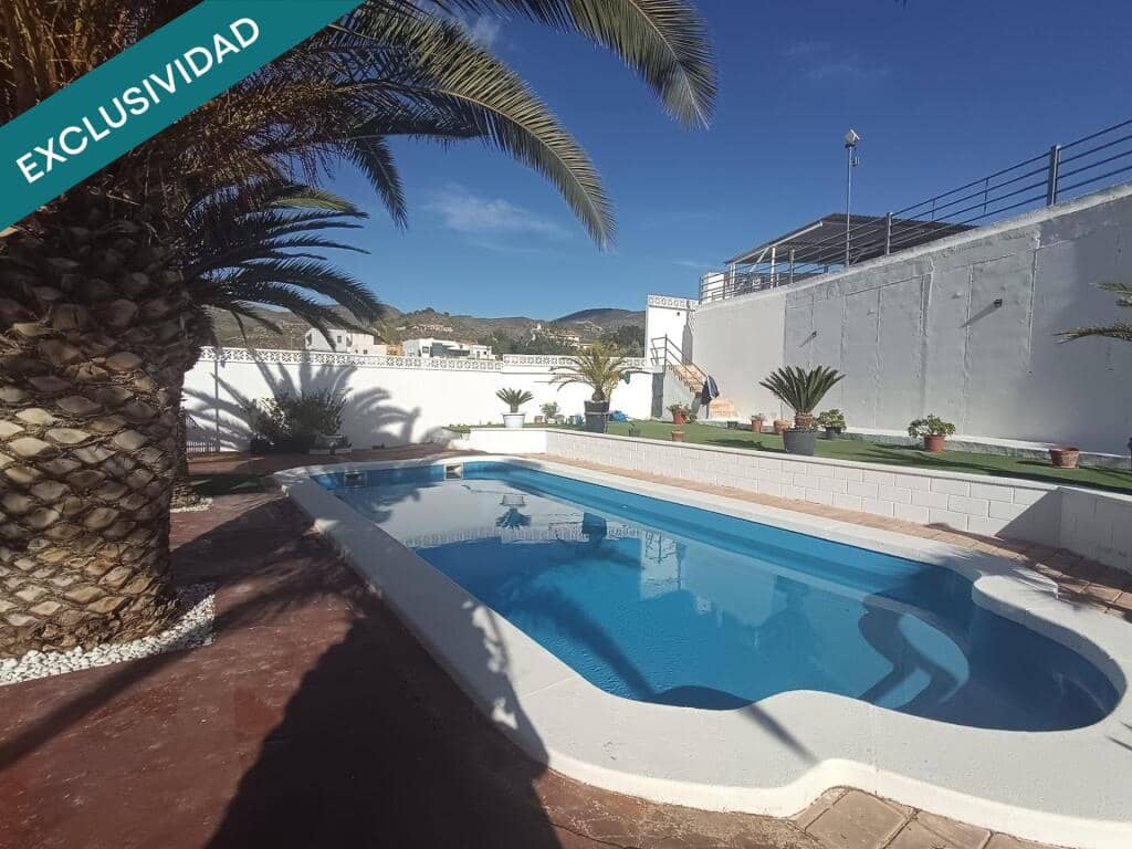 2 bedroom Terraced Villa for sale in Petrel / Petrer with pool garage - € 210,000 (Ref: 9670335)