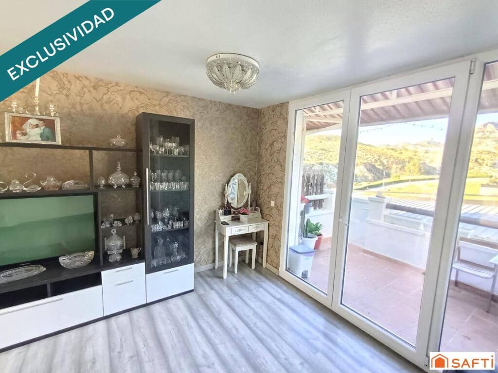 2 bedroom Terraced Villa for sale in Petrel / Petrer with pool garage - € 210,000 (Ref: 9670335)