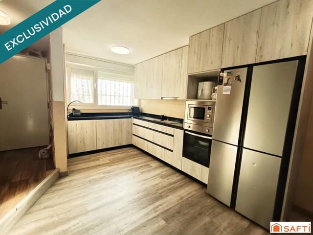 2 sovrum Radhus till salu i Petrel / Petrer med pool garage - 210 000 € (Ref: 9670335)