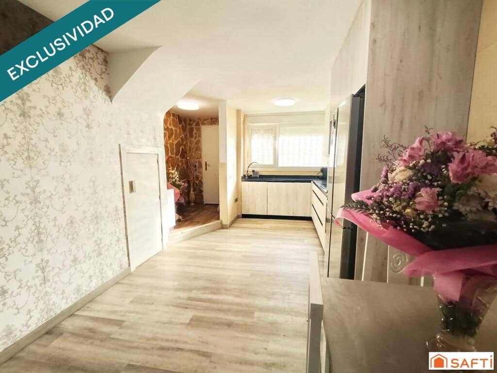 2 bedroom Terraced Villa for sale in Petrel / Petrer with pool garage - € 210,000 (Ref: 9670335)