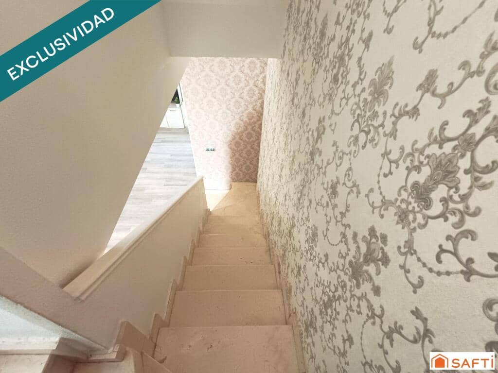 2 bedroom Terraced Villa for sale in Petrel / Petrer with pool garage - € 210,000 (Ref: 9670335)