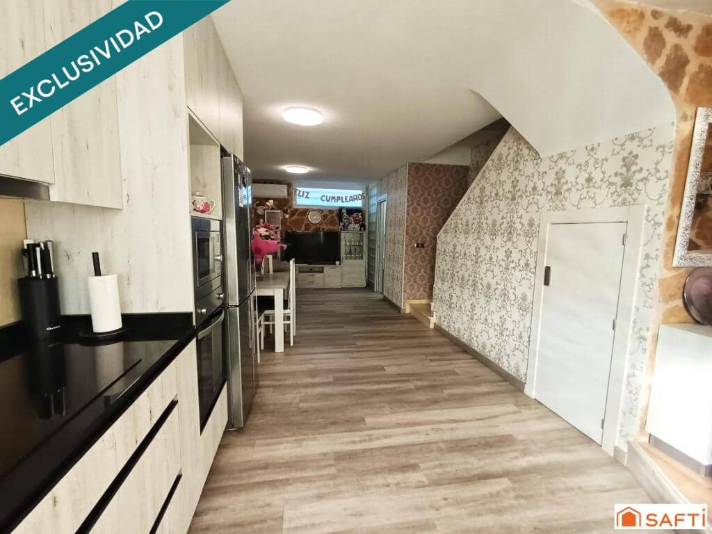 2 bedroom Terraced Villa for sale in Petrel / Petrer with pool garage - € 210,000 (Ref: 9670335)