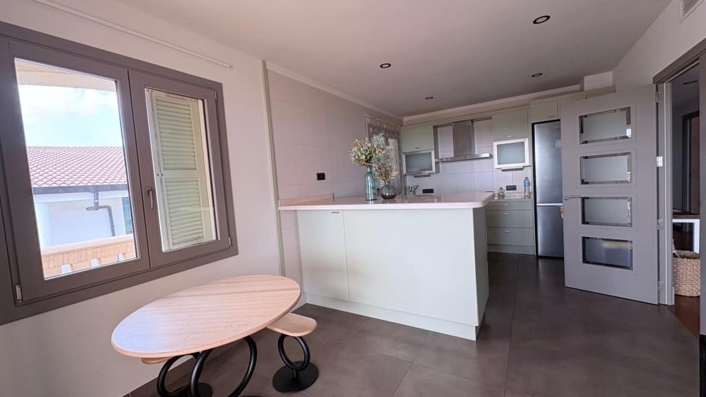 3 soverom Penthouse til leie i Portocristo / Port de Manacor - € 2 800 (Ref: 9670336)