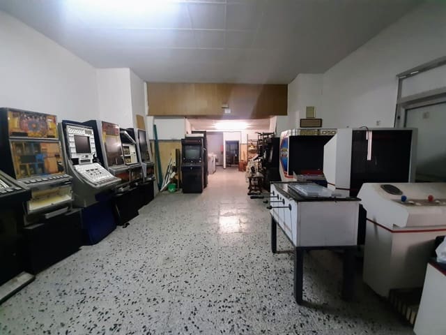 Office for sale in Sagunto / Sagunt - € 550,000 (Ref: 9670339)