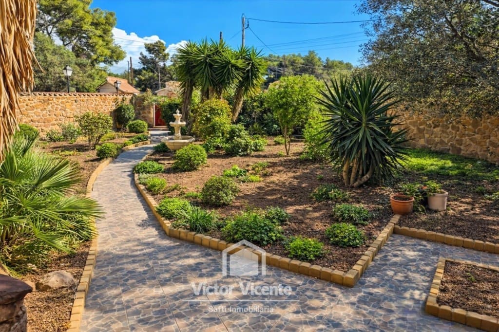 6 bedroom Villa for sale in Olocau with pool garage - € 345,000 (Ref: 9670343)