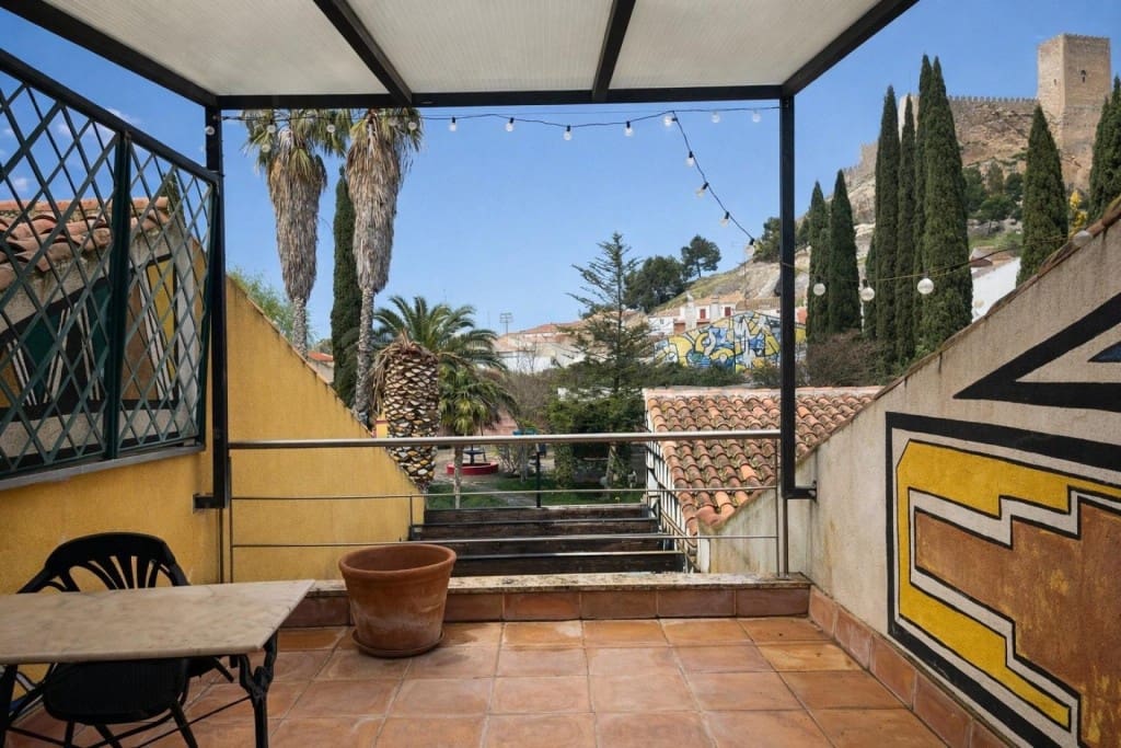 4 Zimmer Villa zu verkaufen in Almansa mit Pool Garage - 990.000 € (Ref: 9670345)