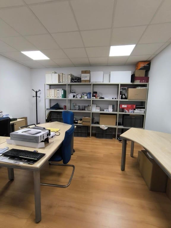 Comercial para venda em Cabanillas del Campo - 735 000 € (Ref: 9670347)