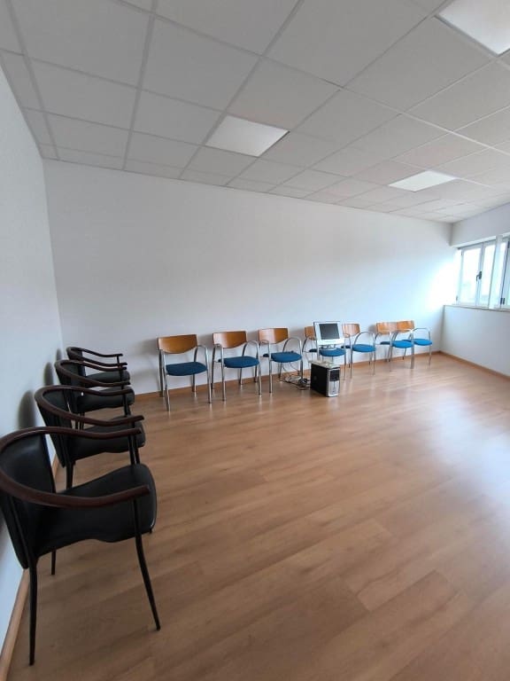 Comercial para venda em Cabanillas del Campo - 735 000 € (Ref: 9670347)