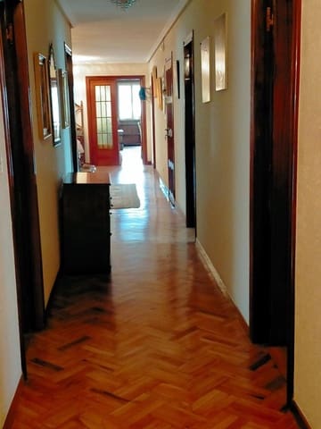 5 sovrum Lägenhet till salu i La Bañeza - 125 000 € (Ref: 9670349)