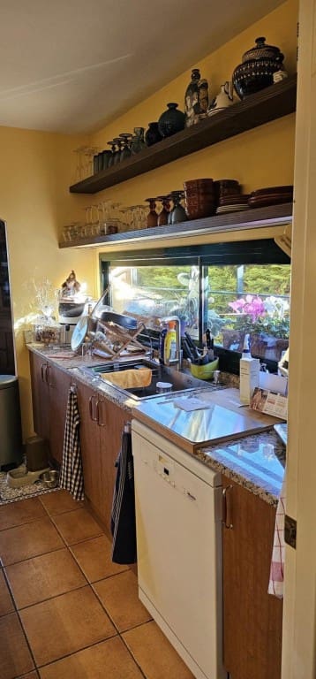 4 Zimmer Villa zu verkaufen in Navata - 435.000 € (Ref: 9670351)