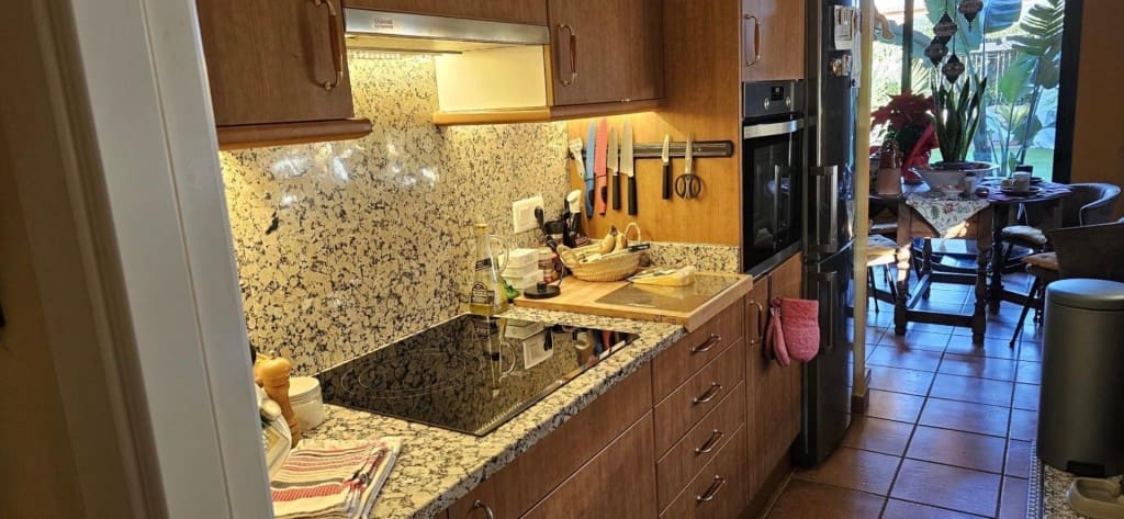 4 Zimmer Villa zu verkaufen in Navata - 435.000 € (Ref: 9670351)