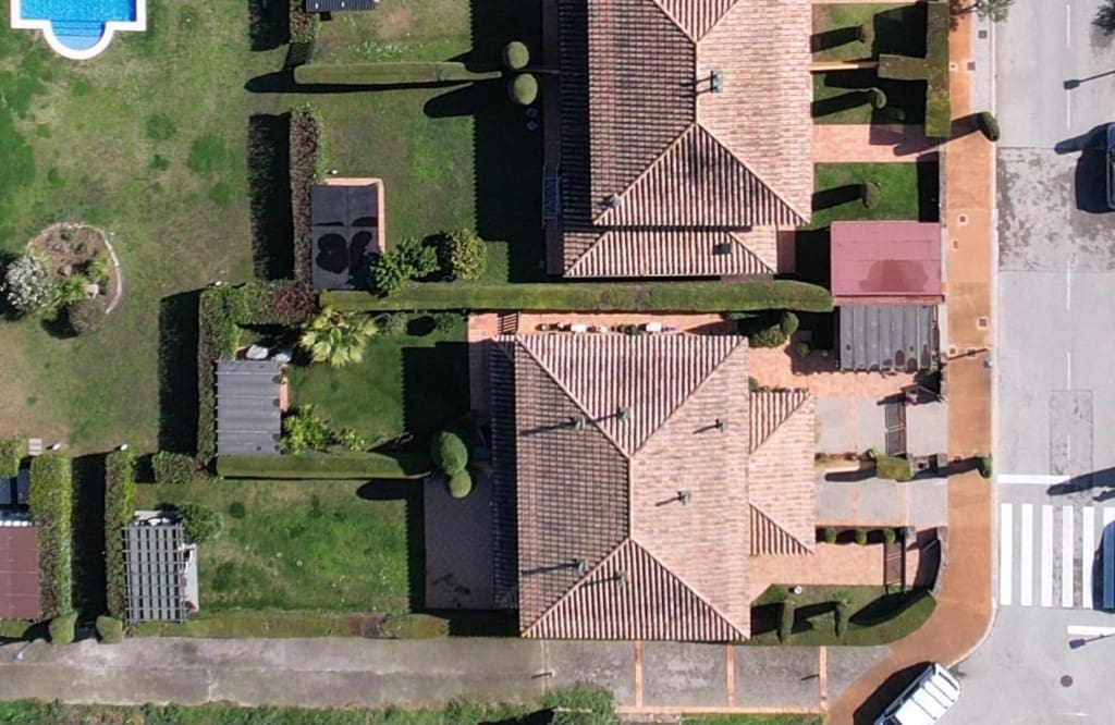 4 Zimmer Villa zu verkaufen in Navata - 435.000 € (Ref: 9670351)