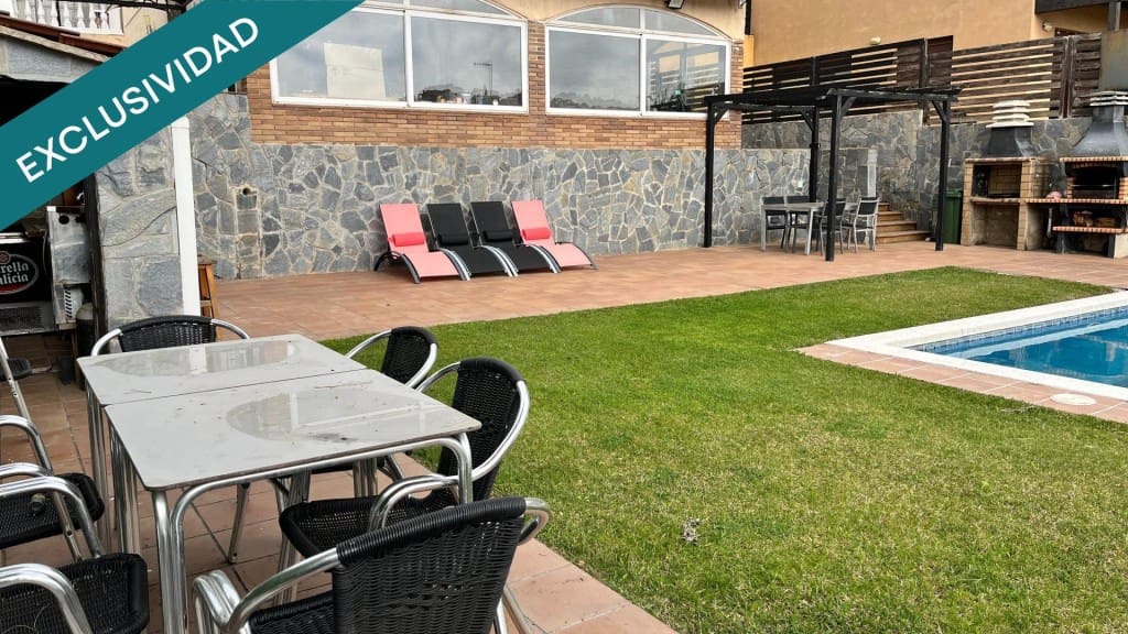 7 bedroom Villa for sale in Vidreres with pool - € 325,000 (Ref: 9674065)