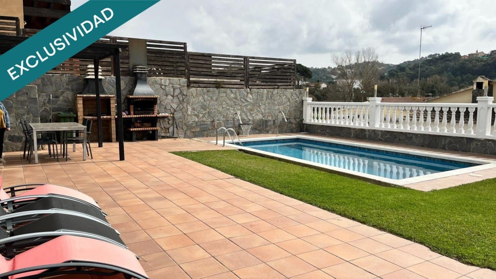 7 bedroom Villa for sale in Vidreres with pool - € 325,000 (Ref: 9674065)