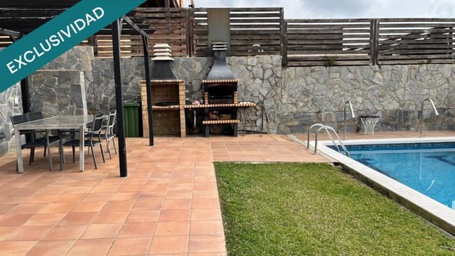 7 bedroom Villa for sale in Aiguaviva Parc, Vidreres with pool - € 325,000 (Ref: 9674065)
