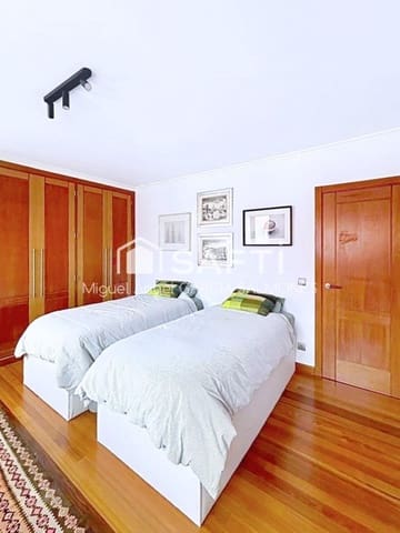 4 Zimmer Wohnung zu verkaufen in Santander mit Pool Garage - 887.000 € (Ref: 9674067)