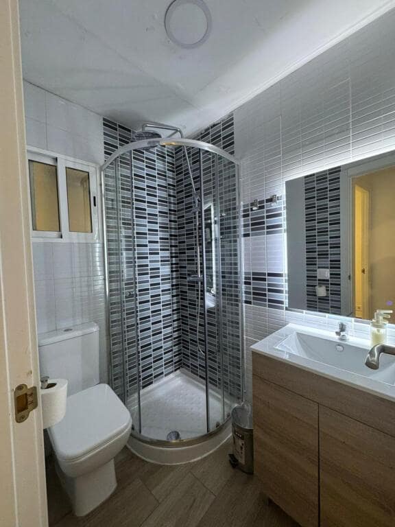 Oficina en Benidorm en venta - 1.000.000 € (Ref: 9674071)