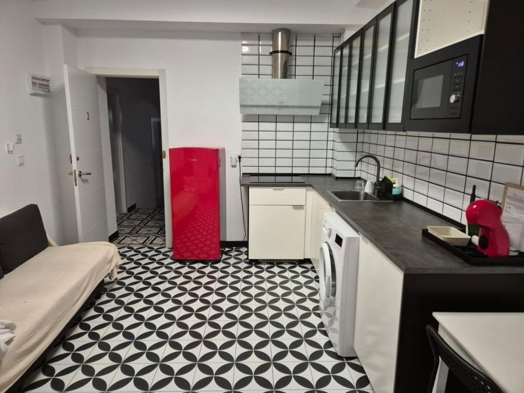 Oficina en Benidorm en venta - 1.800.000 € (Ref: 9674072)