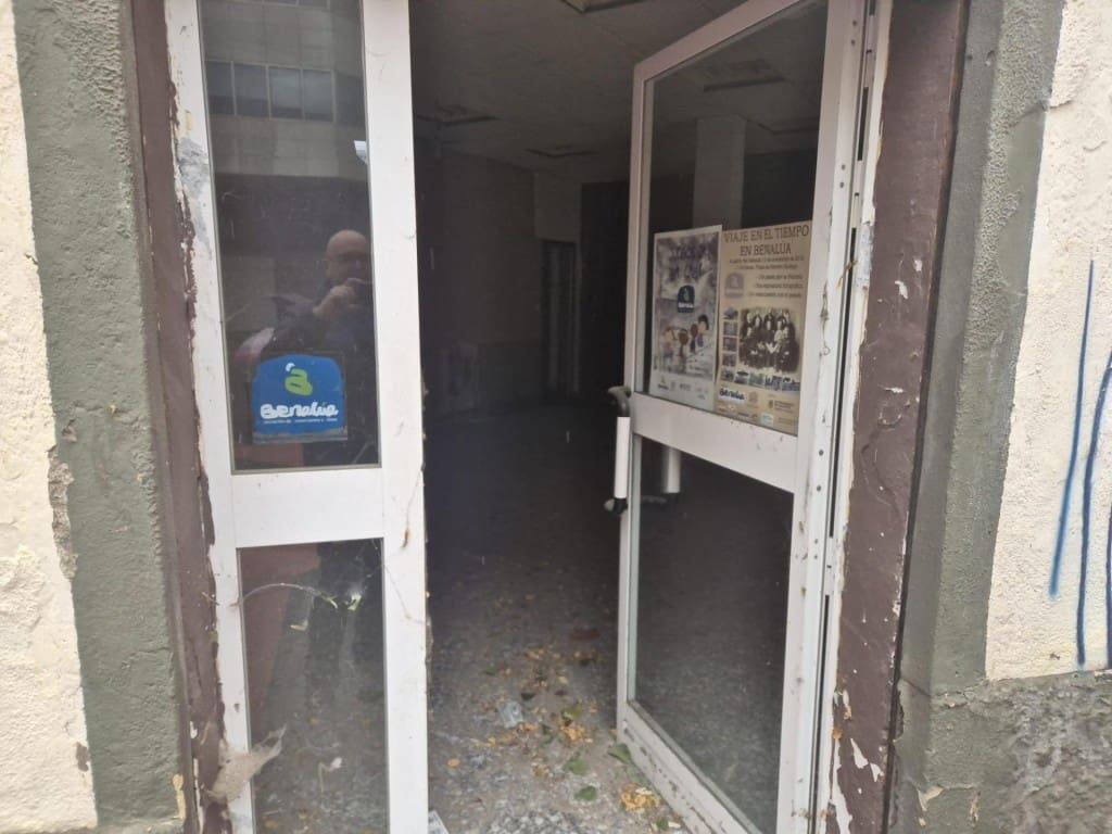 Oficina en Alicante / Alacant ciudad en venta - 1.100.000 € (Ref: 9674073)