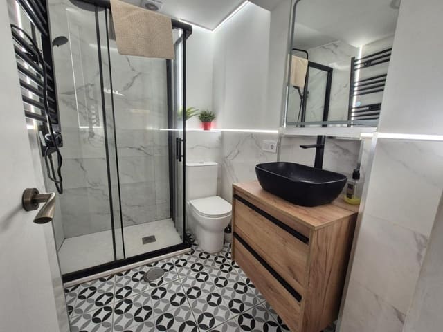 Erhverv til salg i Santo Domingo, Alicante by - € 450.000 (Ref: 9674074)